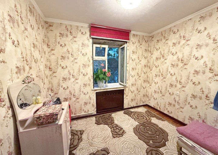 Ц 2 , Аллея Гоголя/Алайский - 3 комнатная квартира 85м², рядом метро .