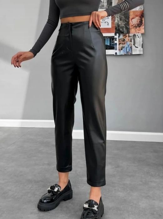 Pantaloni din imitație piele