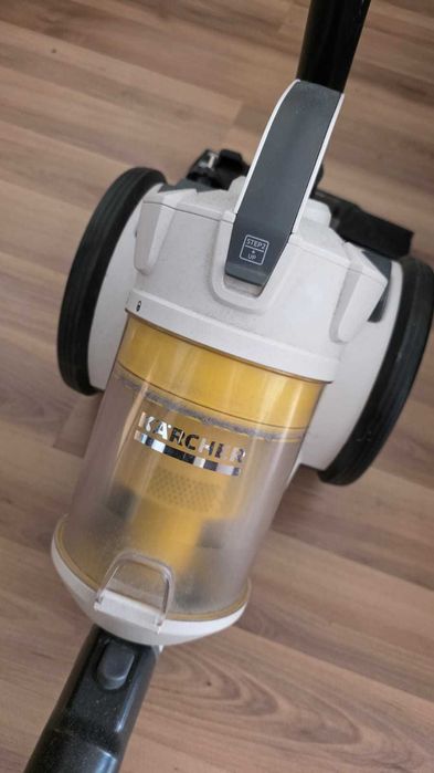 Продам пылесос KARCHER