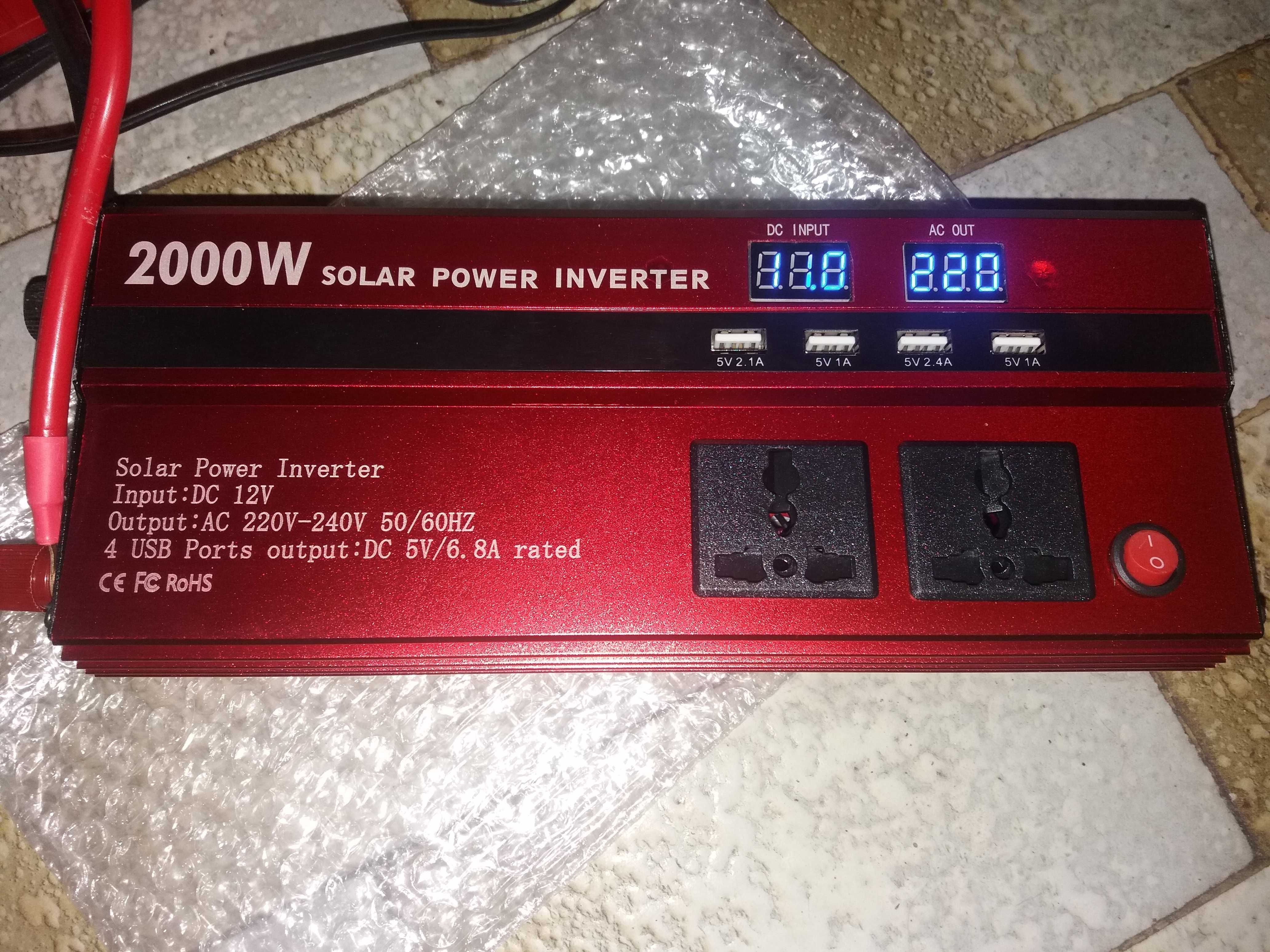 Invertor auto 12V 2000W 3 prize 220V putere pornire 3000W afisaj LCD