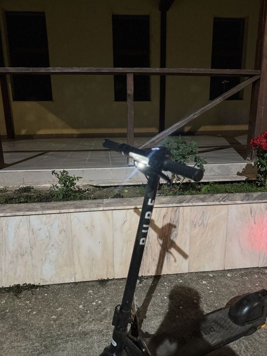 Vand trotineta urgent