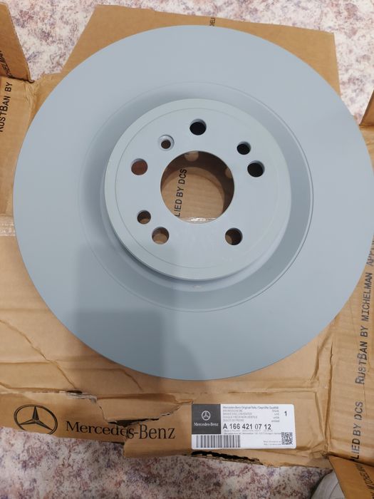 Тормозные диски передние на X166,W166 Mercedes. GL400,GL500