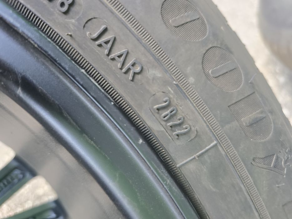Roti iarna  GoodYear Ultragrip Performance +  225/50 r18 99v  DOT 2822