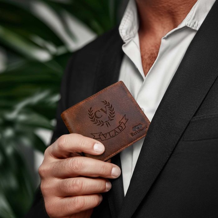 Подарък за мъж — качествен кожен портфейл от италианска кожа
