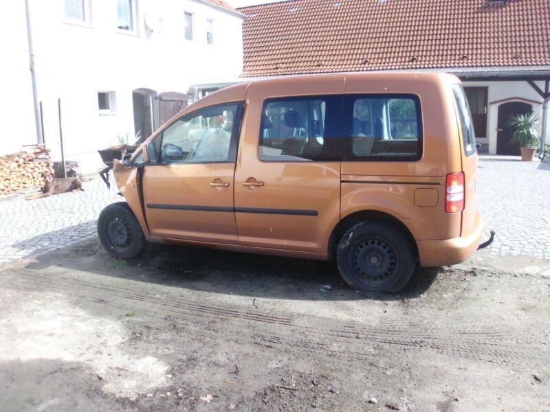 НА ЧАСТИ! VW Caddy III 1.2 TSI 86 кс. LIFE 2013 г. Теглич CBZA CBZB