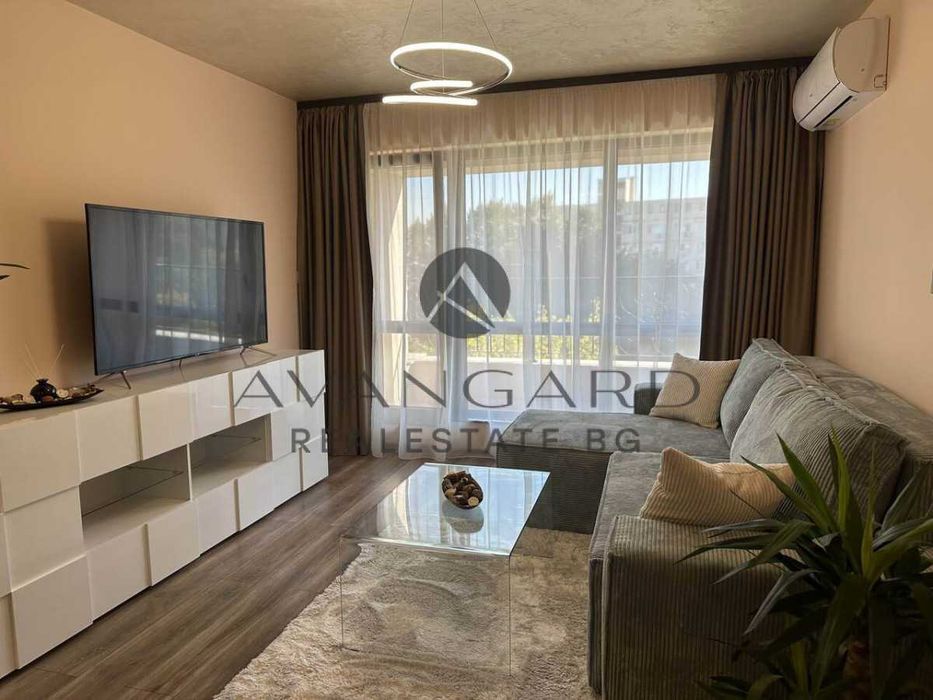 Продава се Двустаен апартамент в Пловдив, Център - 63 кв.м за 2445 €/кв.м - Снимка #2