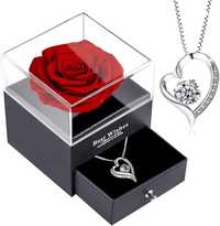 Криогенна роза в луксозна кутия с чекмедже  и сребърно колие 925