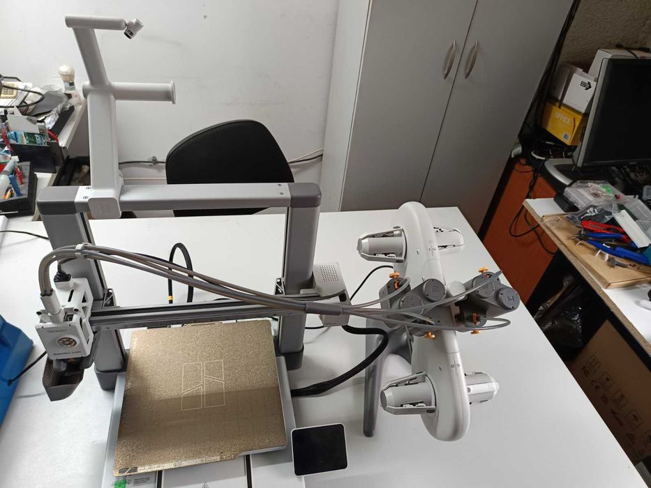 Bambu Lab P1S Combo 3d принтер и A1 Combo с AMS-и.