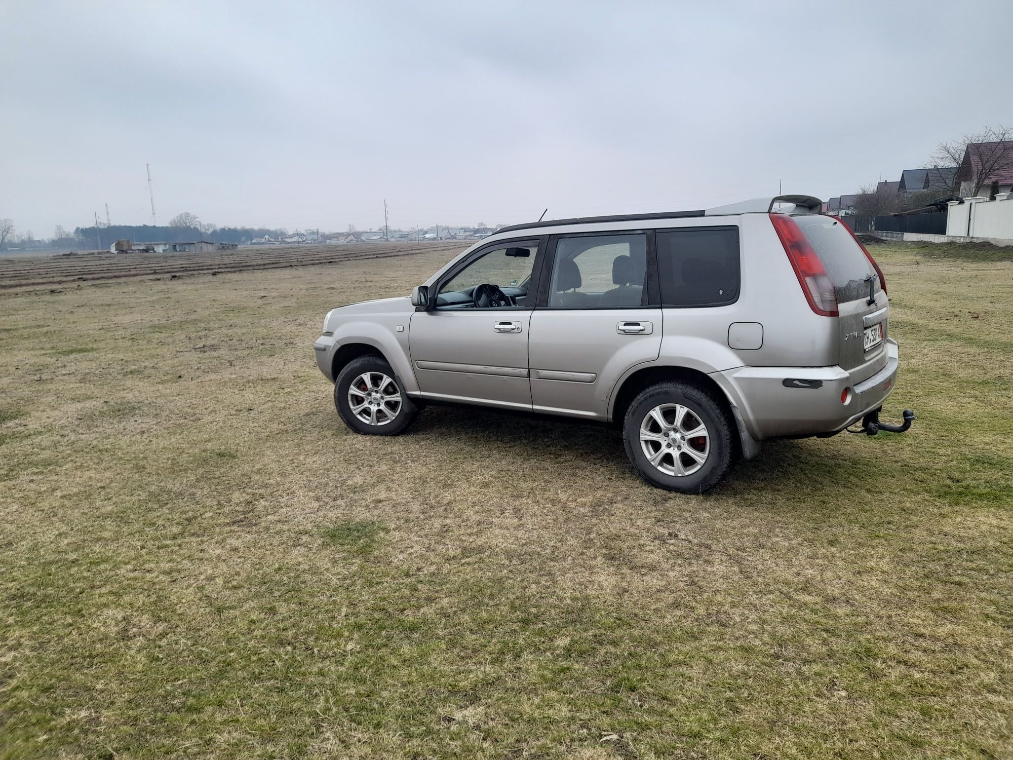 Nissan x trail 4x2