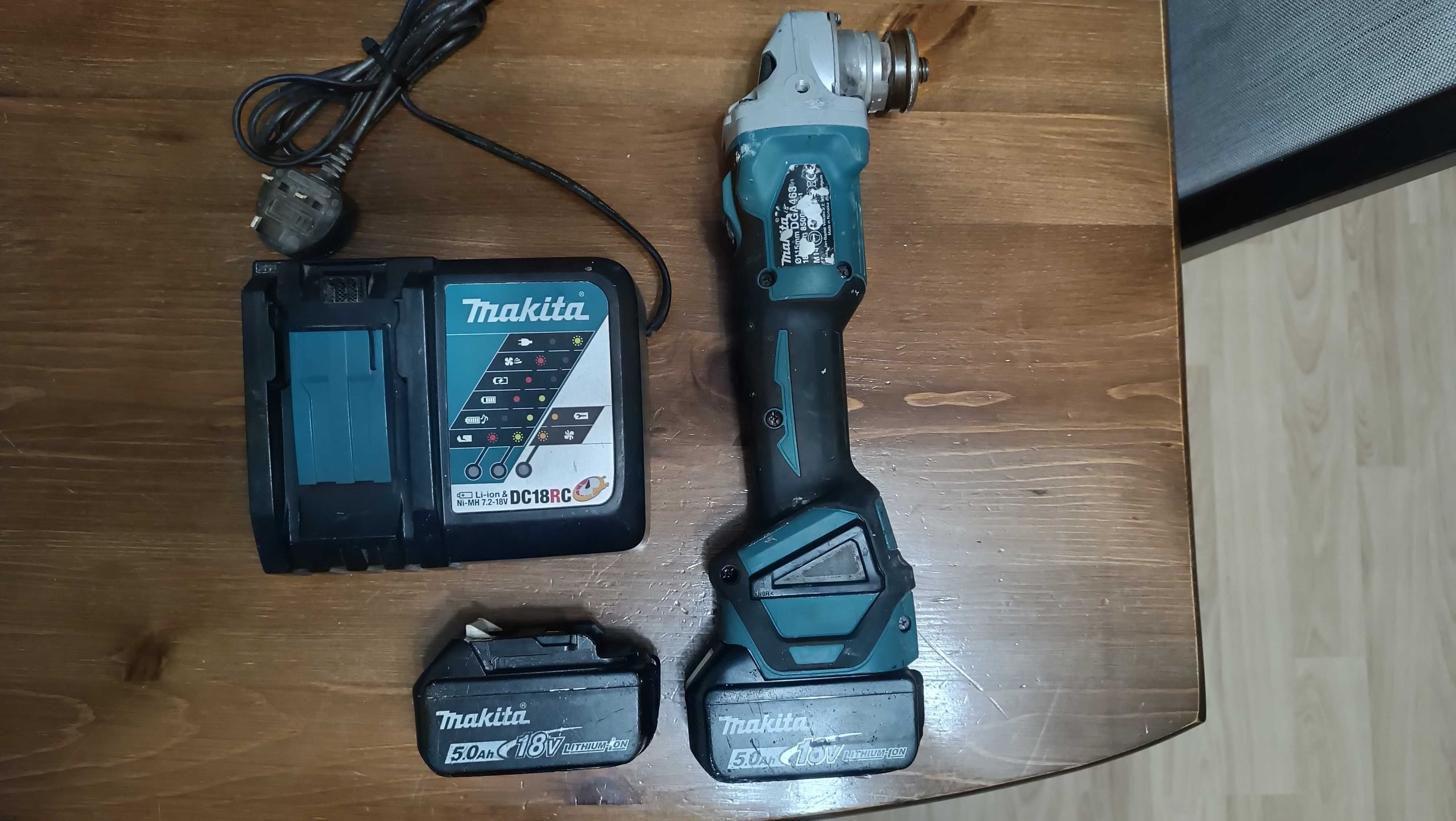 Флекс Makita DGA463