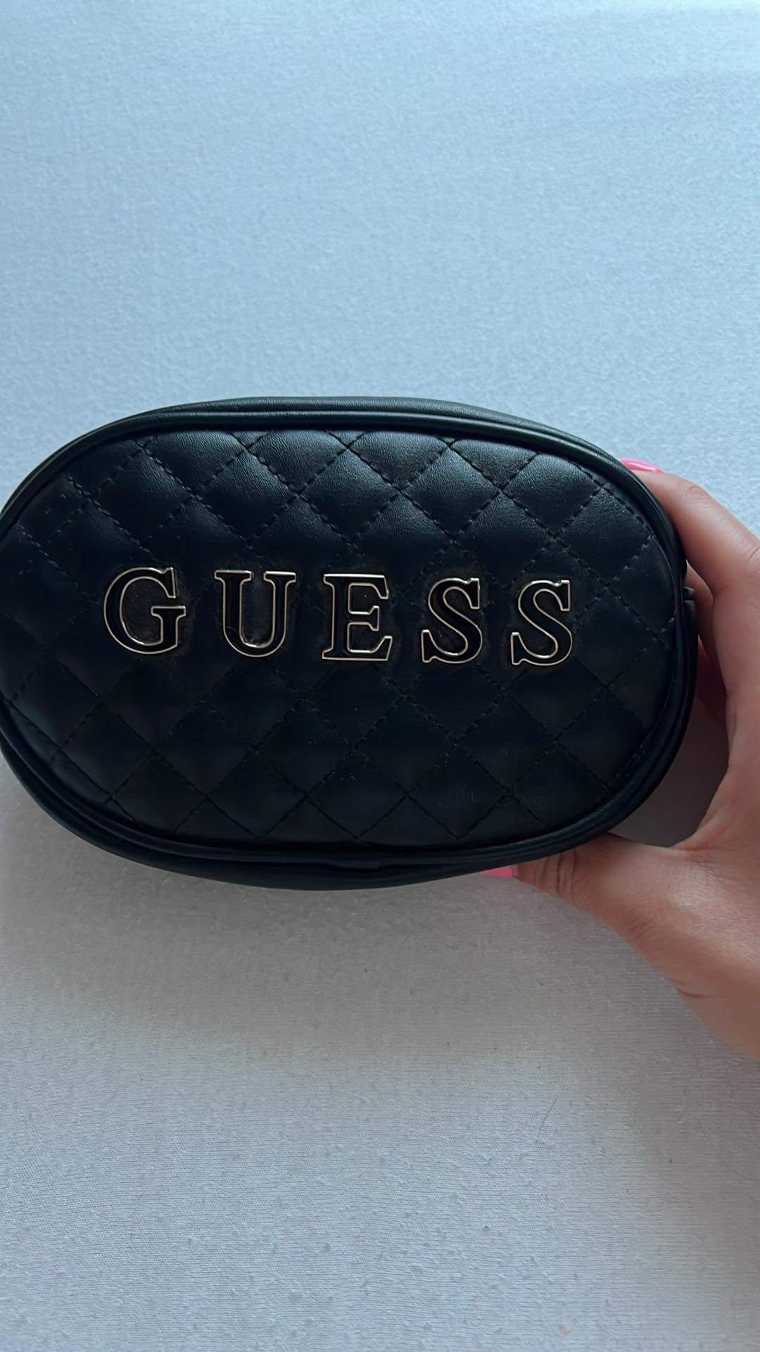 Чанта Guess нова