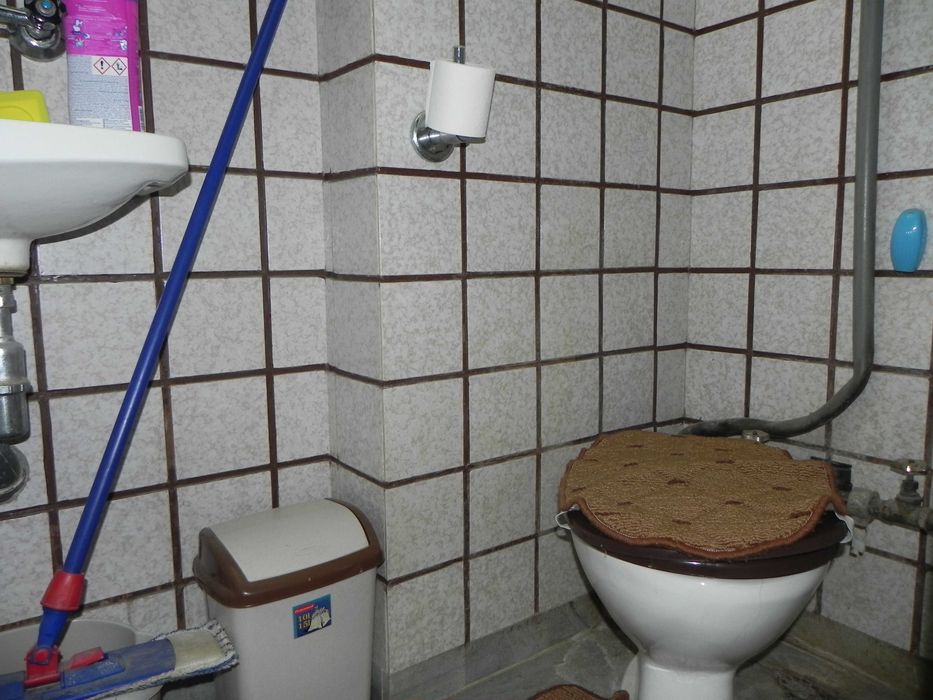 Продава се Тристаен апартамент в Русе, Дружба 2 - 136 кв.м за 640 €/кв.м - Снимка #3