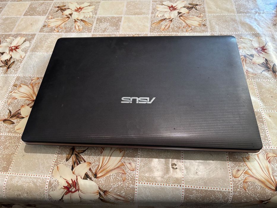 Прадавам Лаптоп Asus K53s