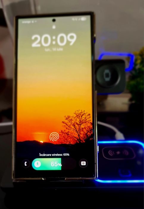 Vand statie de incarcare wirless 3 in 1