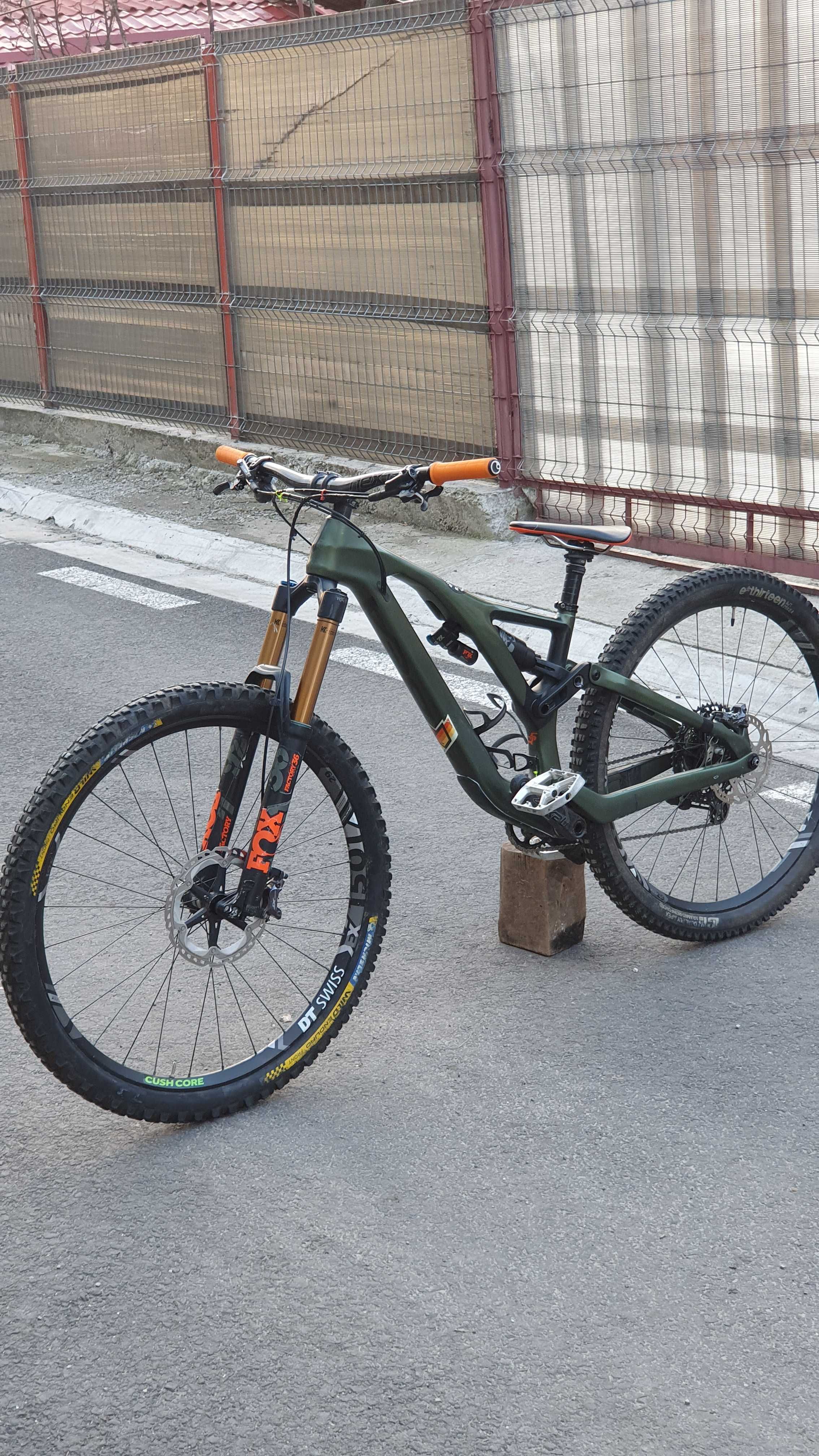 Bicicleta Enduro Orbea Rallon M-Team