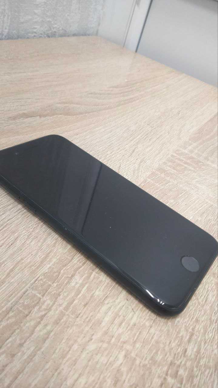 Apple iPhone SE 2022 лот 347792 Костанай(1018)