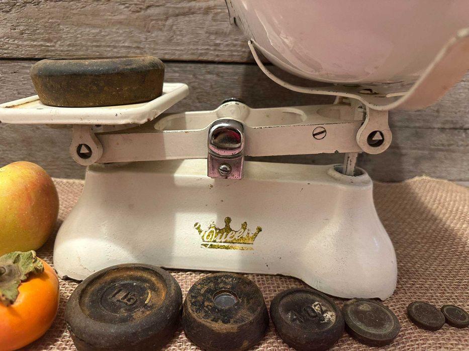 Винтидж кухненска везна