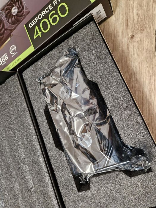 Placa video ASUS Dual GeForce RTX 4060 OC, 8GB GDDR6, 128-bit