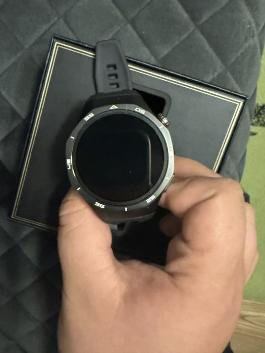 Huawei Gt 5 pro smart watch