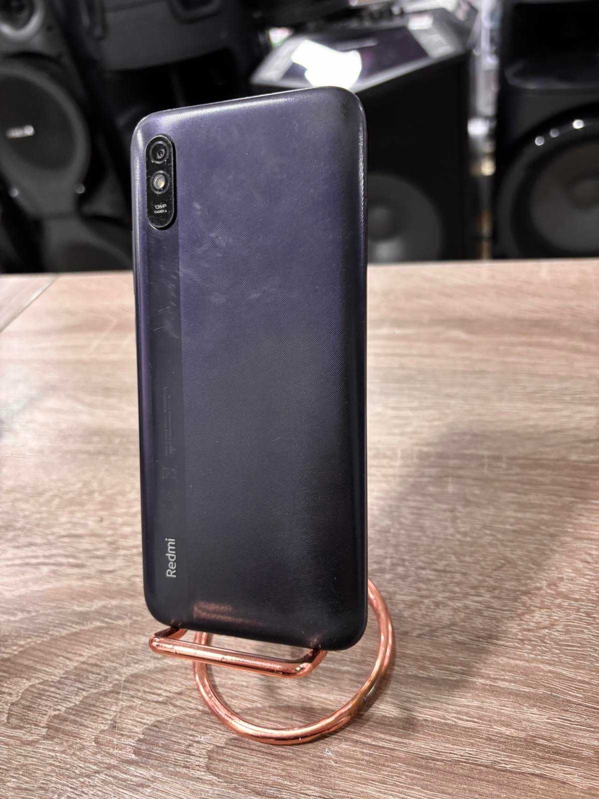 Предлагам ви Мобилен Телефон Redmi 9