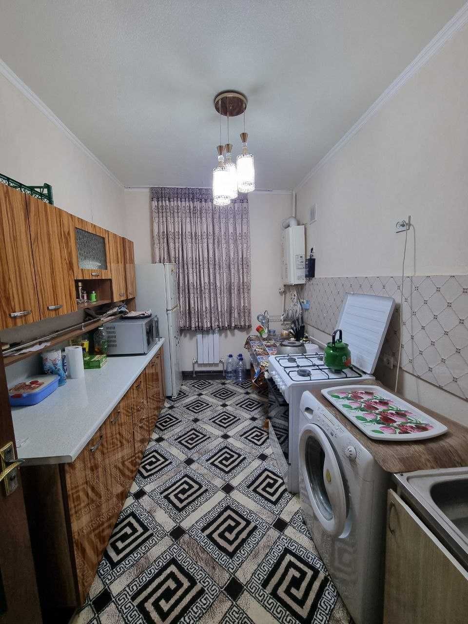 Срорчно Дом продается 3 комнт.. квартира
