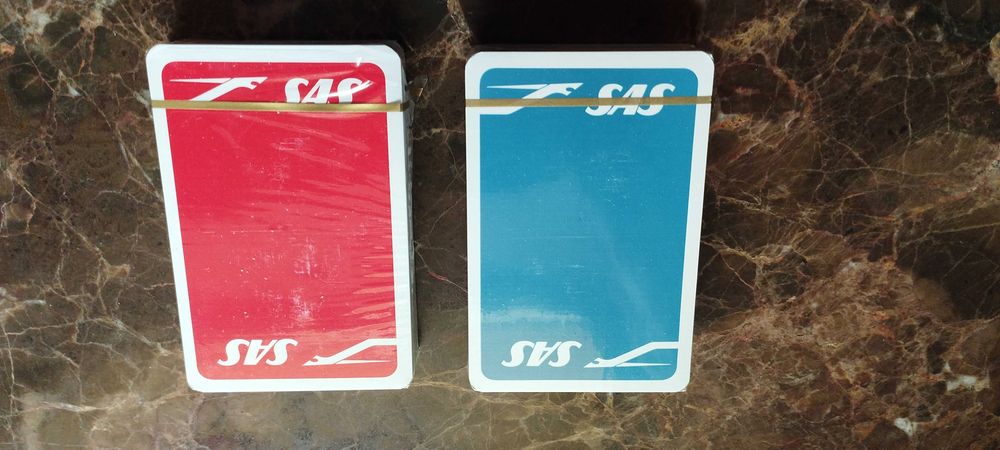 Стари (нови ) карти за игра Piatnik.