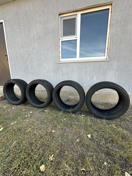 Yokohama Ice Guard IG65 245/40 R19 98T с шипами