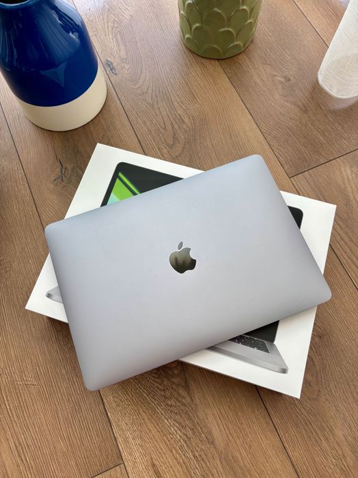 Apple Macbook Pro 13”, M1, 2020, 512gb SSD, 8gb RAM, Model A2338
