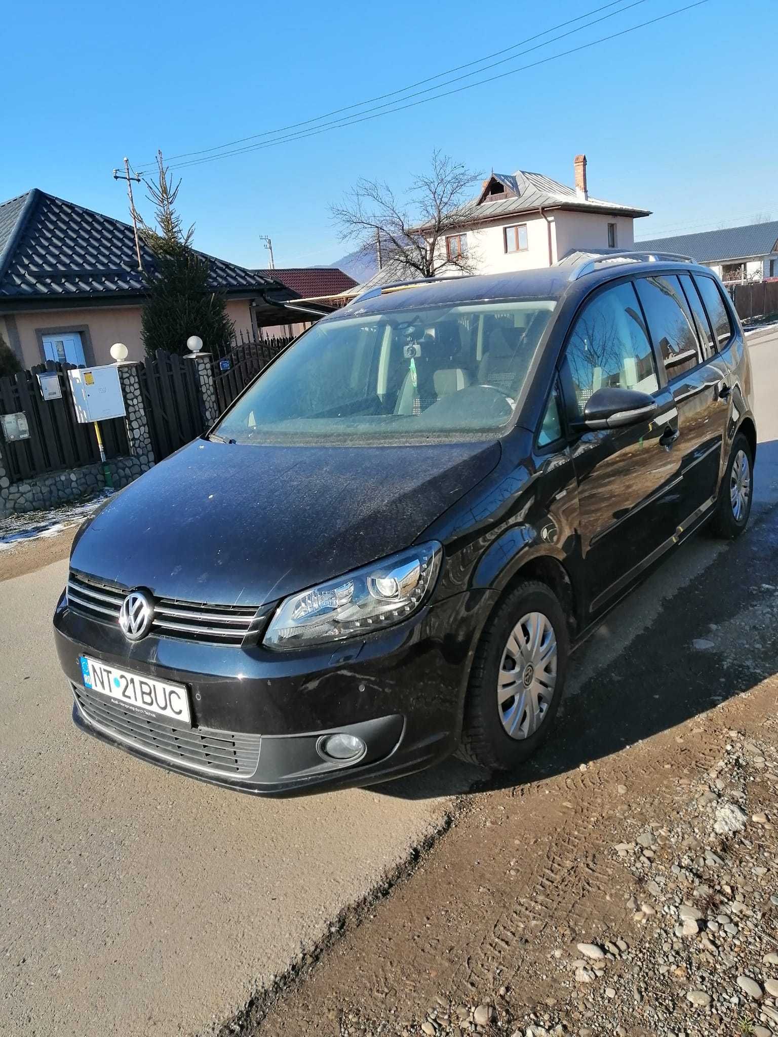 Vand VW Touran 2014 diesel Negru