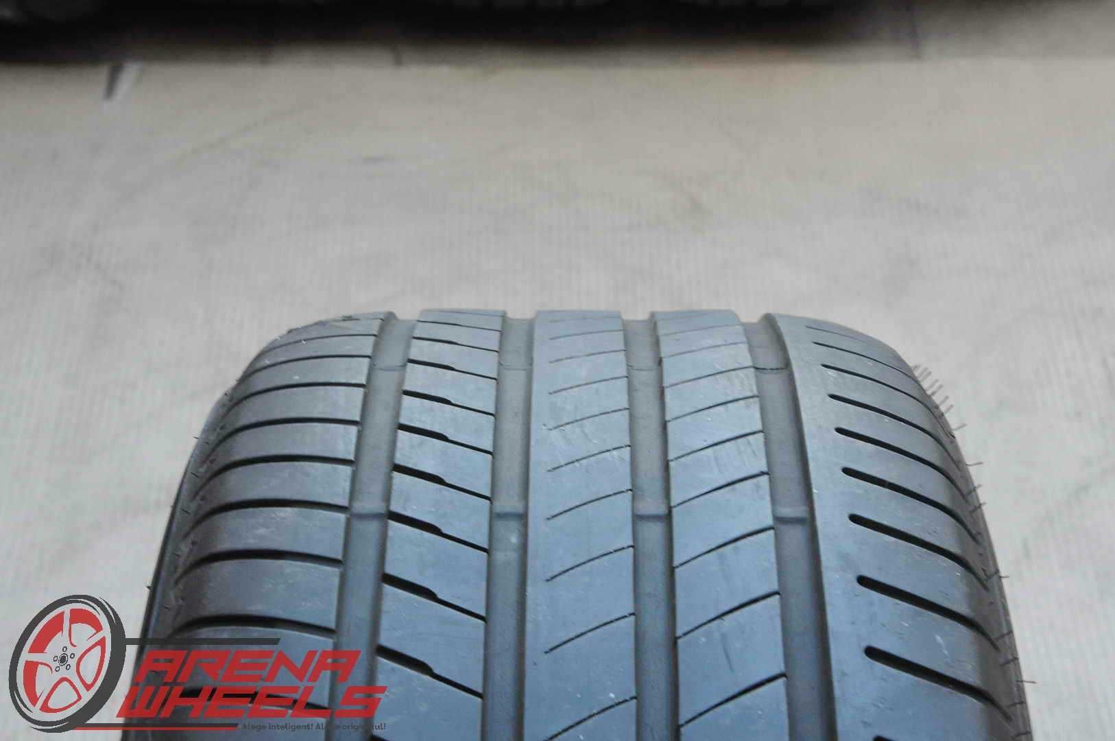 Anvelopa Vara 20 inch Bridgestone Alenza 001 Runflat 305/40 R20