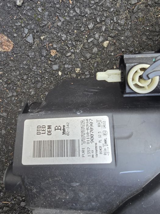 Bara capot aripa far radiatoare trager intaritura toyota auris II face