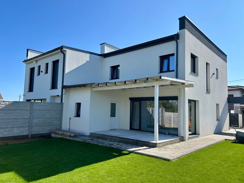 Vând casa tip duplex, 4 camere