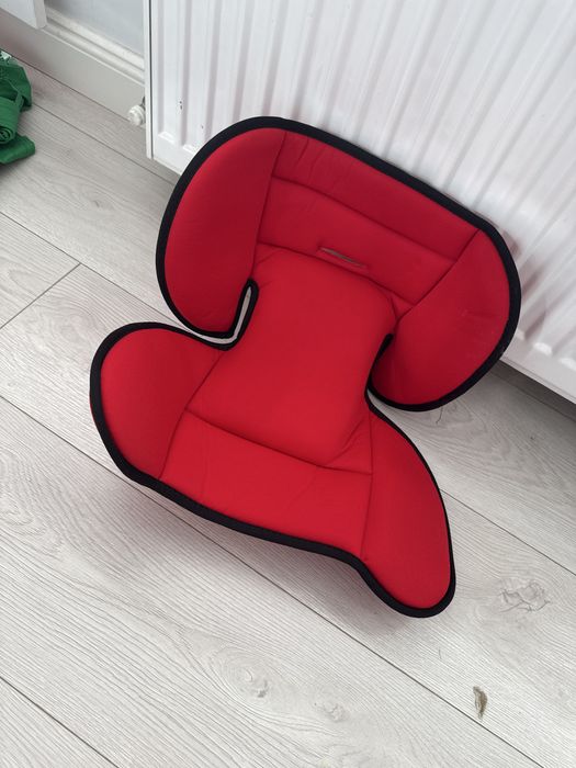 Scaun auto cu isofix