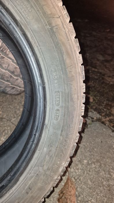 Зимни гуми 215/60/17С подсилени с товарен индескс