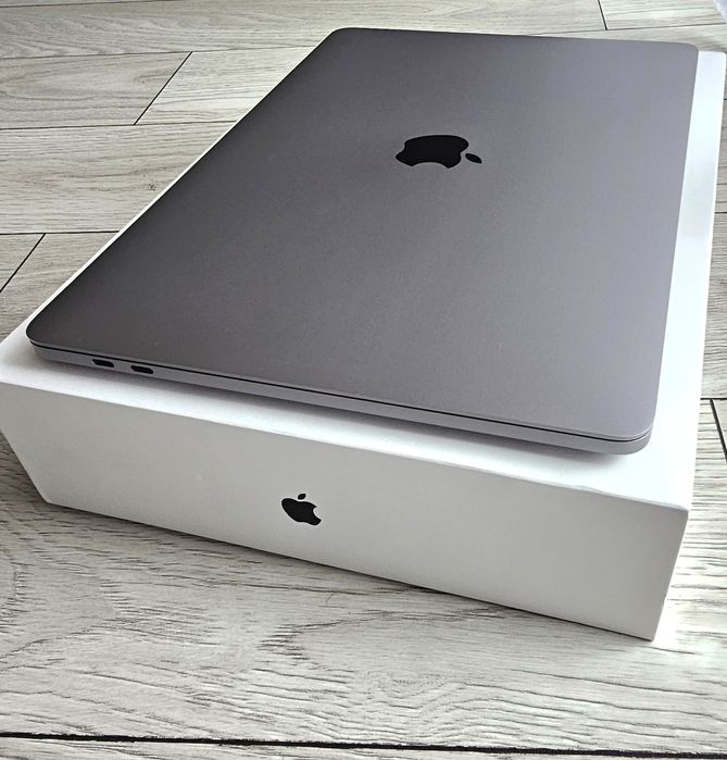 Vand MacBook Pro 2020, i5, 2 GHZ, 512 GB SSD, 16 GB LPDDR4X
