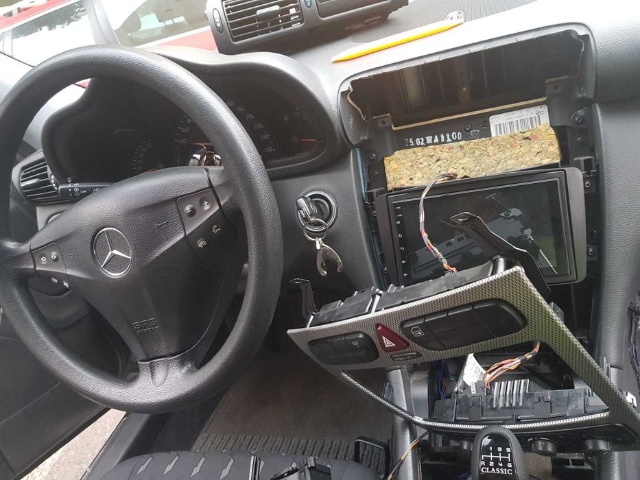 Navigatie GPS Android Mercedes C220 Waze YouTube Wifi Bluetooth US
