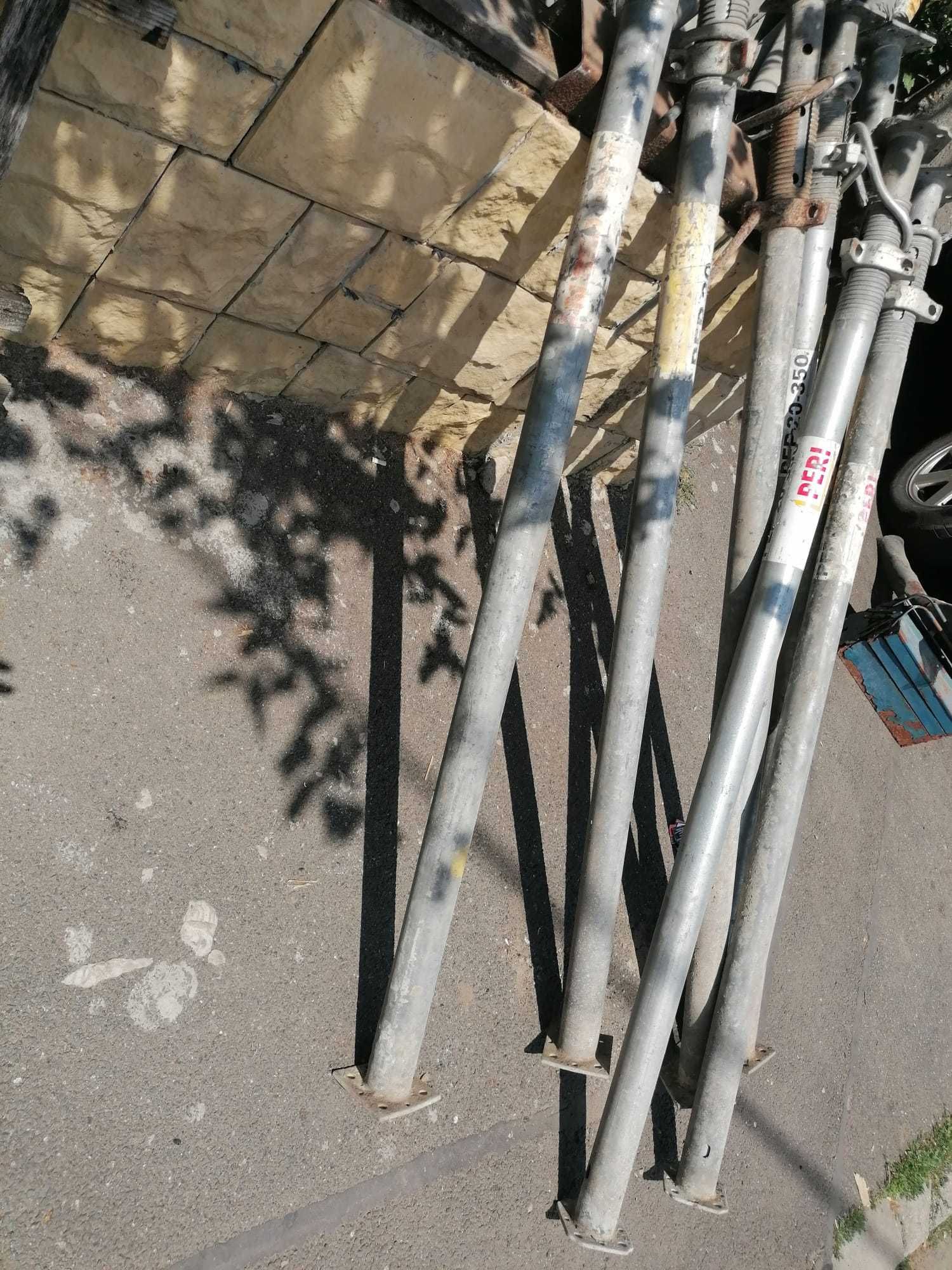 POPI metalici zincati 2-3,5 m 38 buc. 100 lei/buc.membrana bituminoasa