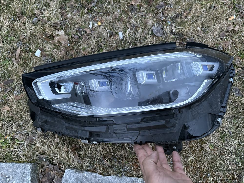ляв фар за Mercedes W223  S class 2024 Digital light