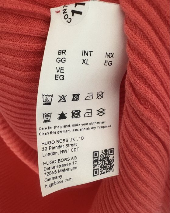 Дамска оригинална рокля Hugo Boss. Нова. С етикет.