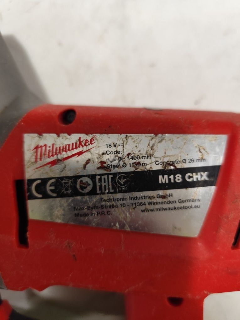 Безчетков акумулаторен перфоратор къртач Милуоки Milwaukee M18 CHX