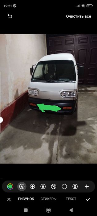 Moshina tozza solondan olingan kiraskasi tozza ishga uyga haydalgan