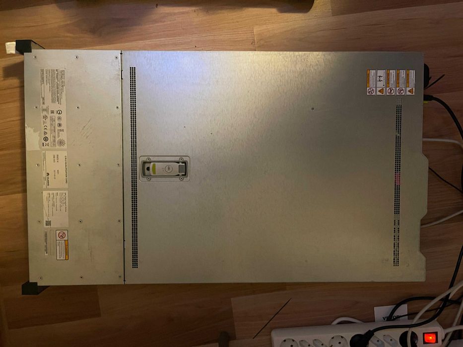 Server Huawei H2288H 03 12 bays 3.5" 2x2680V4 128GB DDR4