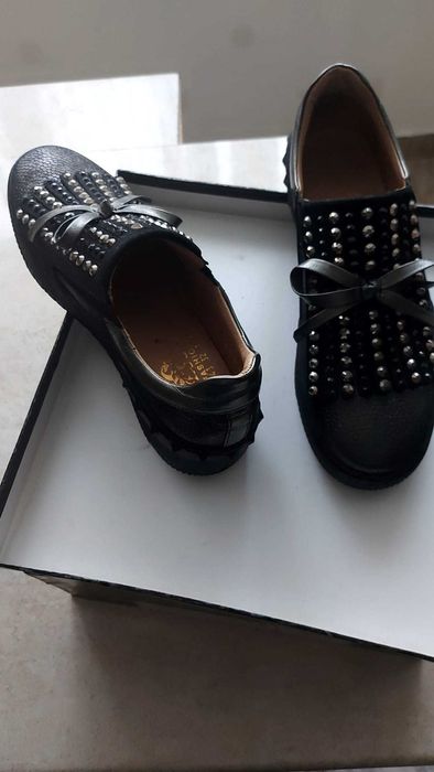 Стилни дамски обувки