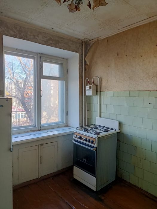 Продам 1 ком 3 этаж Центр