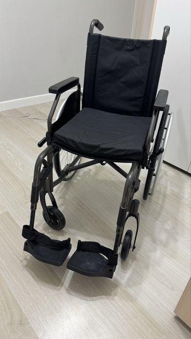 Инвалидное кресло