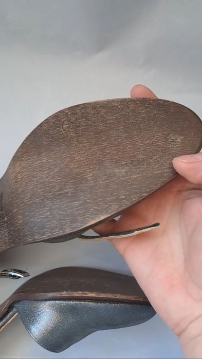 Pantofi noi gri metalizat Zara