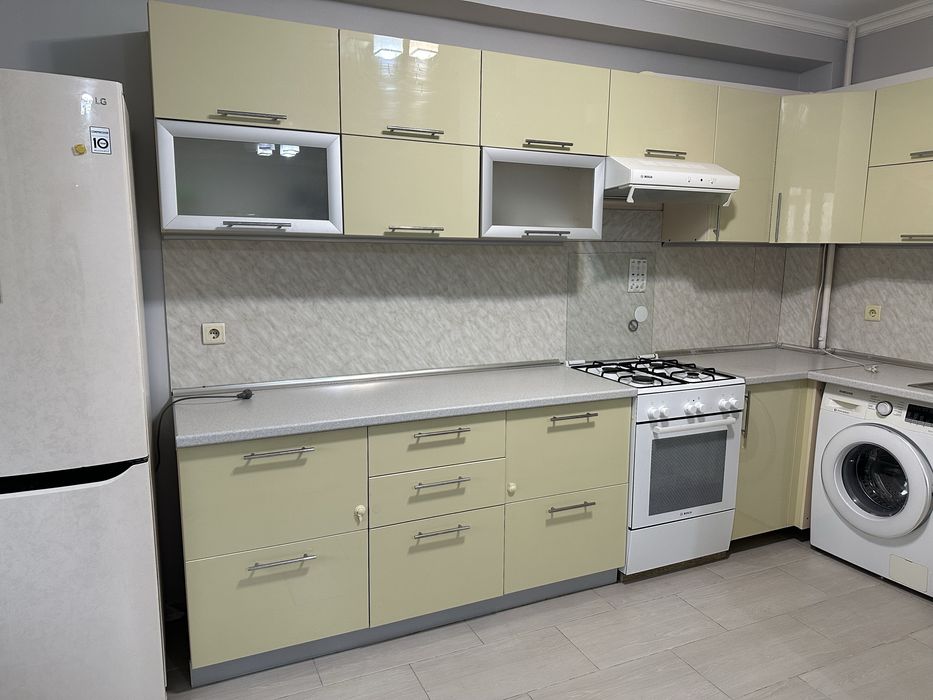 Продается кухонная мебель в хорошем состоянии