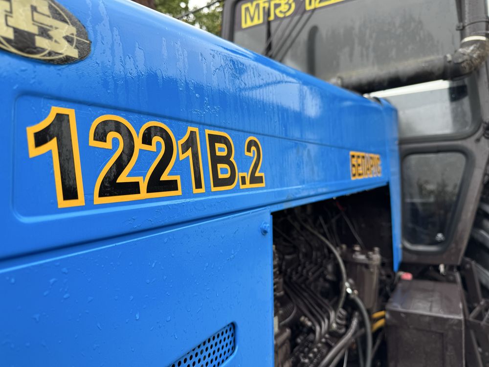 Беларус 1221В.2