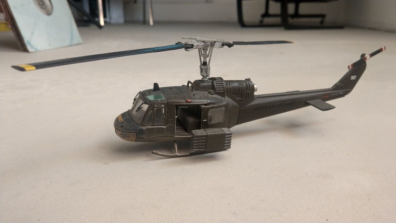 Macheta CORGI UH-1C US Army "Huey" Bell Iroquois