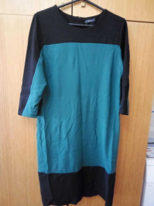 Вечерни рокли за банкет